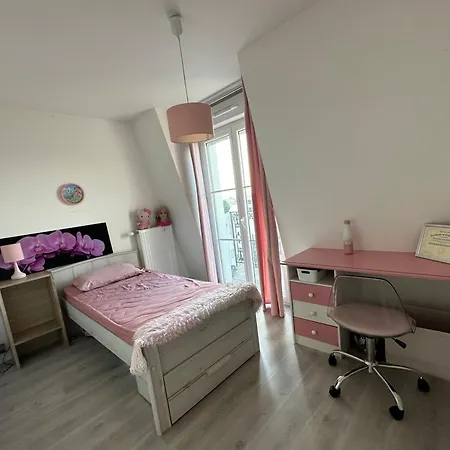 דירה A 10 Min Du Rer לה בלאן מניל